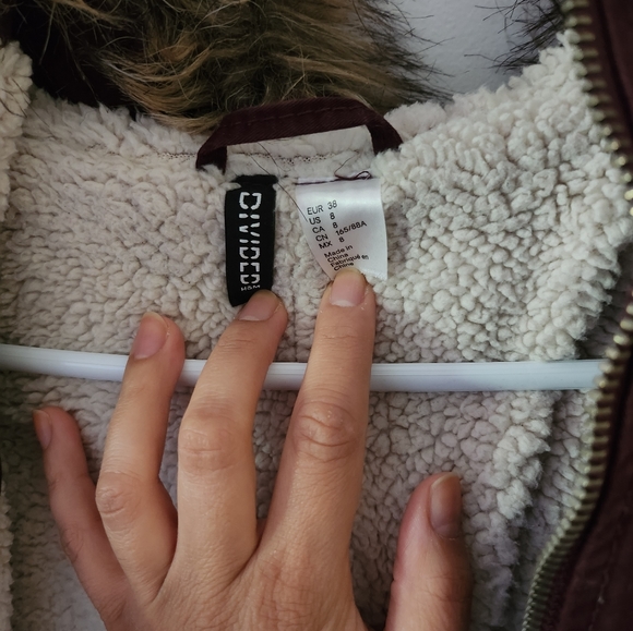 H&M Padded Parka Coat with Faux Fur lined Hood and Sherpa Lining - EUC - Picture 7 of 11